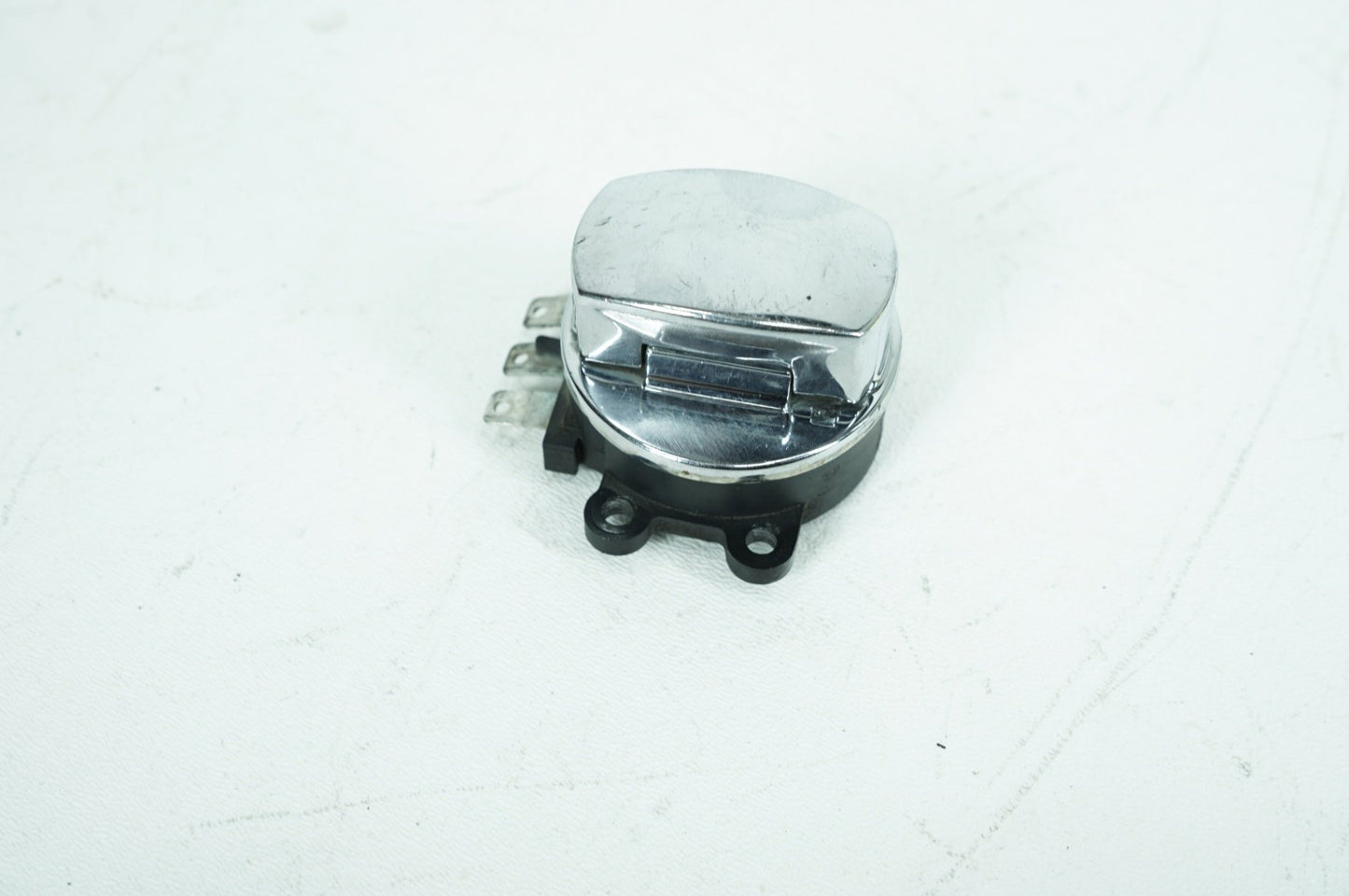 2007 - 2011 Harley-Davidson Touring Road King Classic Ignition Switch Cylinder Barrel Lockset NOKey 71313-96A