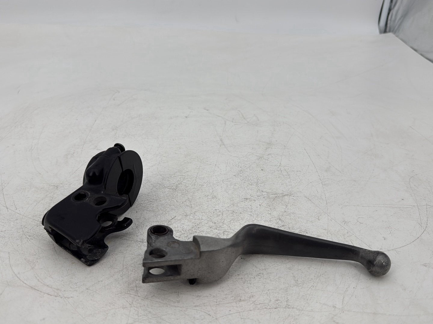 1999 - 2006 Harley-Davidson Dyna Super Glide Front Left Hand Clutch Control Lever 38608-96