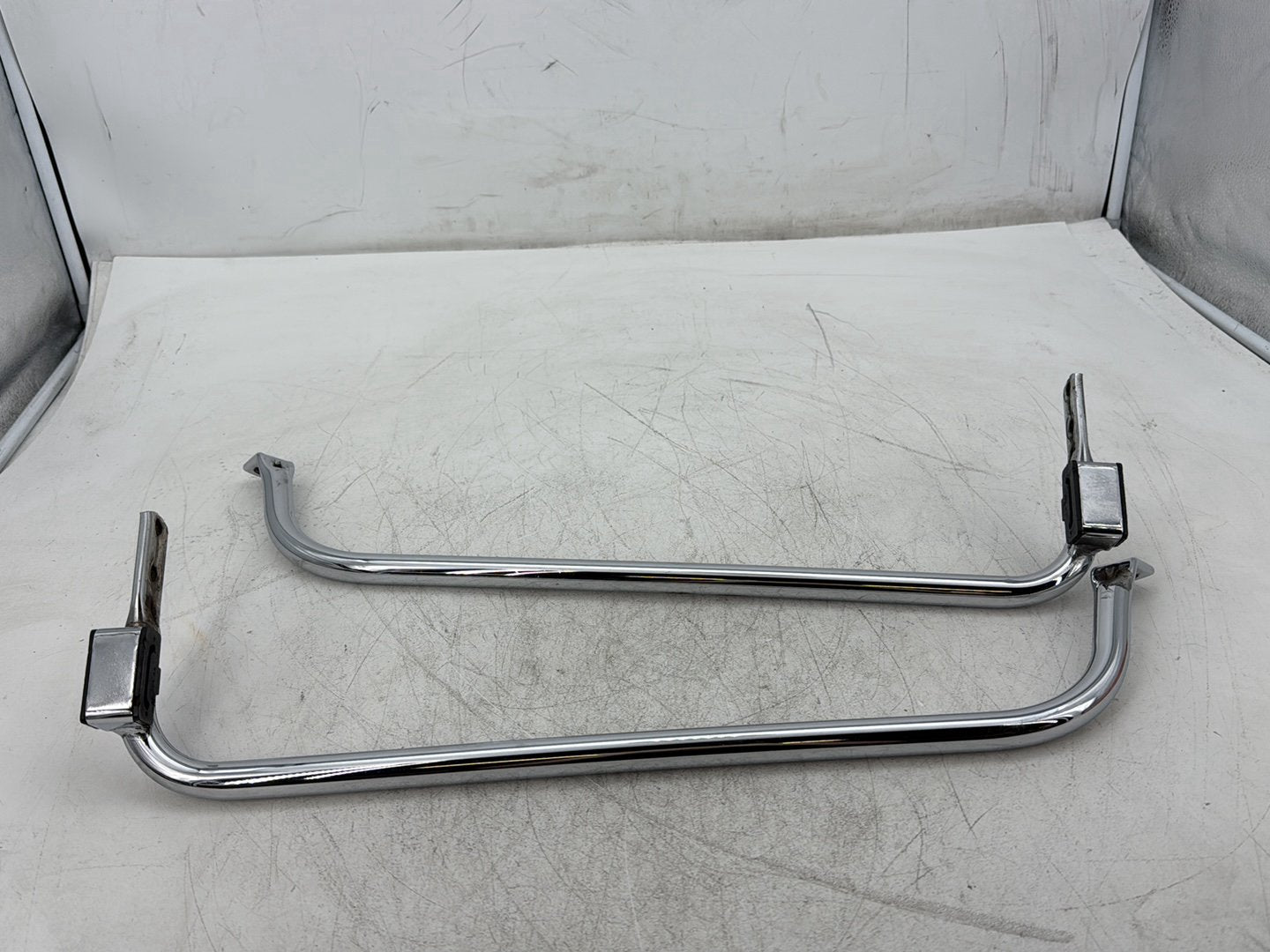 1995 Harley Road King Touring FLHR OEM Rear Left Right Saddlebag Guard Rails Bar
