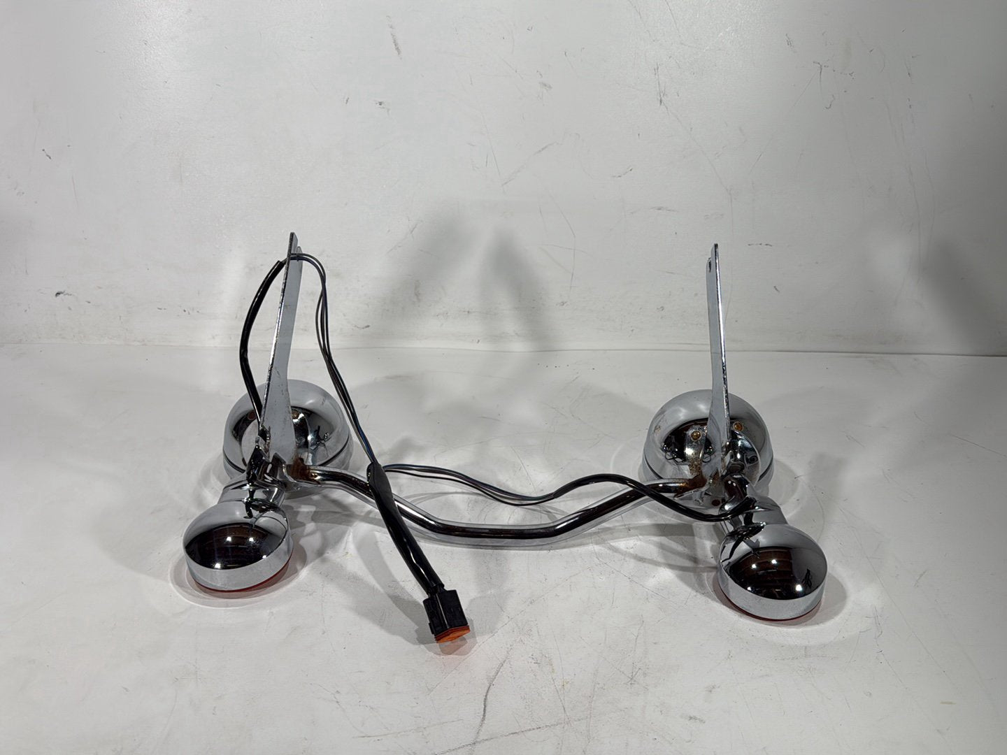 1996 Harley Electra Glide Touring FLHT OEM Front Turn Signal Indicators Aux Light Bar