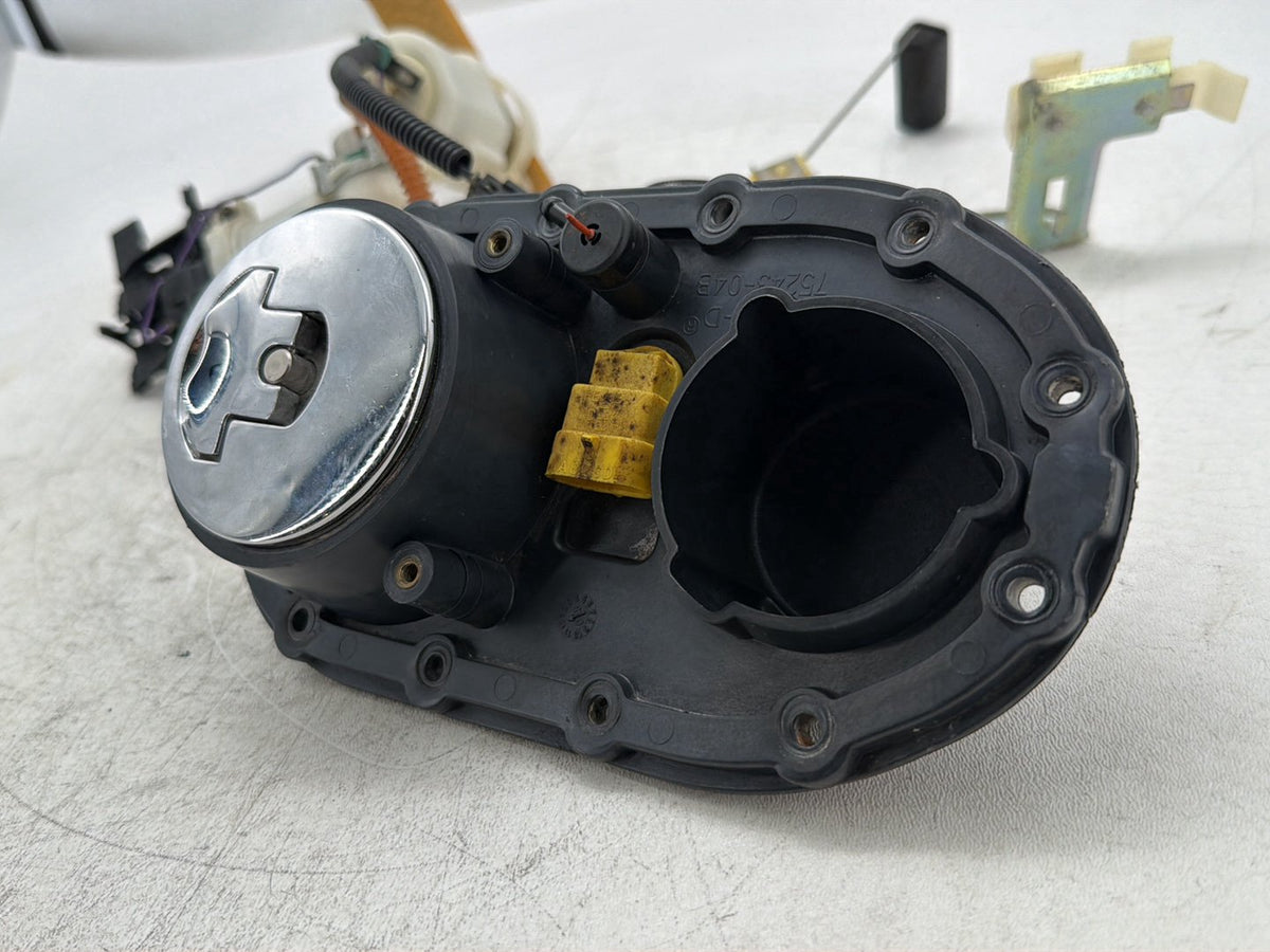 2006 Harley Dyna Super Glide FXDI OEM Fuel Pump Gas Gasoline Petrol Sending