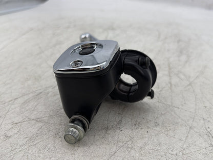 2000 Harley Softail FLSTC Heritage Classic OEM Front Right Brake Lever Master Cylinder