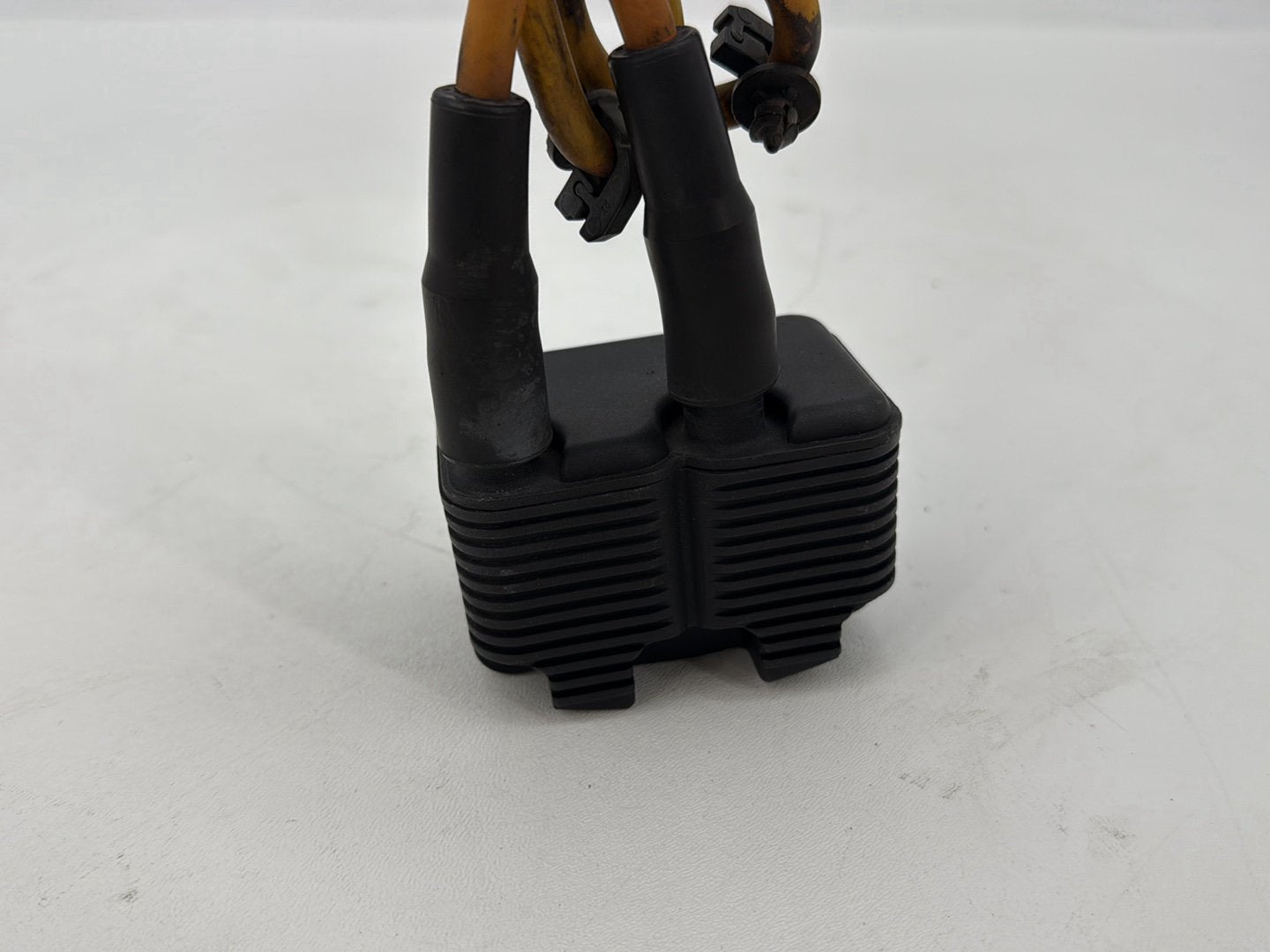 2004 - 2013 Harley-Davidson Sportster 883 Custom Ignition Coil Spark Plugs Cable 31655-99