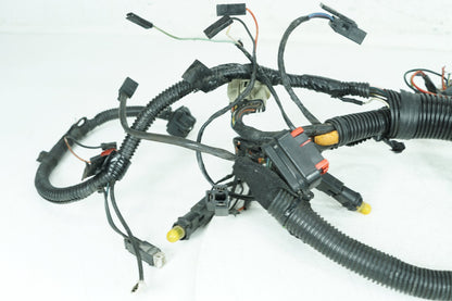 2007 - 2012 Harley-Davidson Touring Street Glide Front Sub Wiring Harness Loom Interconnect  	70232-08