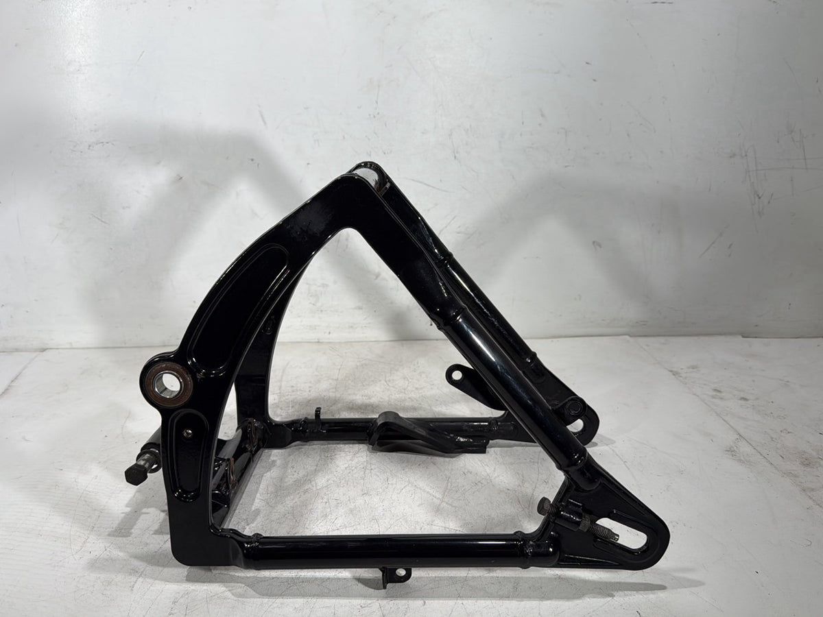 2004 Harley Heritage Softail Classic FLSTCI OEM Rear Fork Swingarm Swing Arm