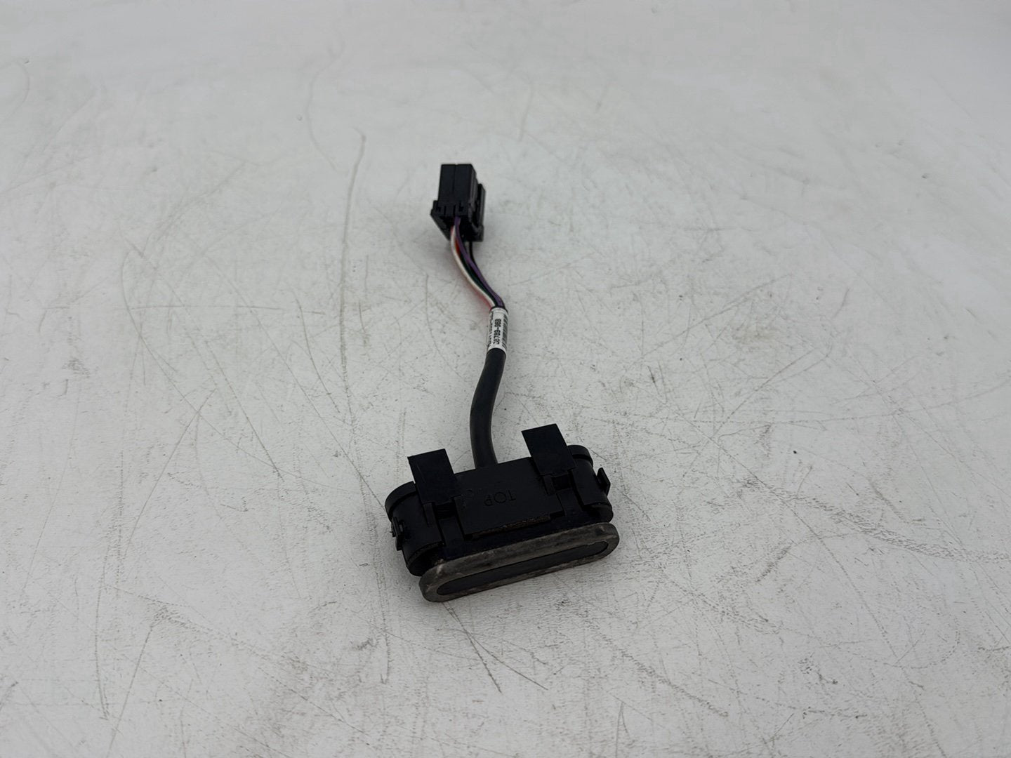 2007 Harley Touring FLHTCU Electra Glide Ultra OEM Dash Indicator Lamp Wire Plug 68789-96A