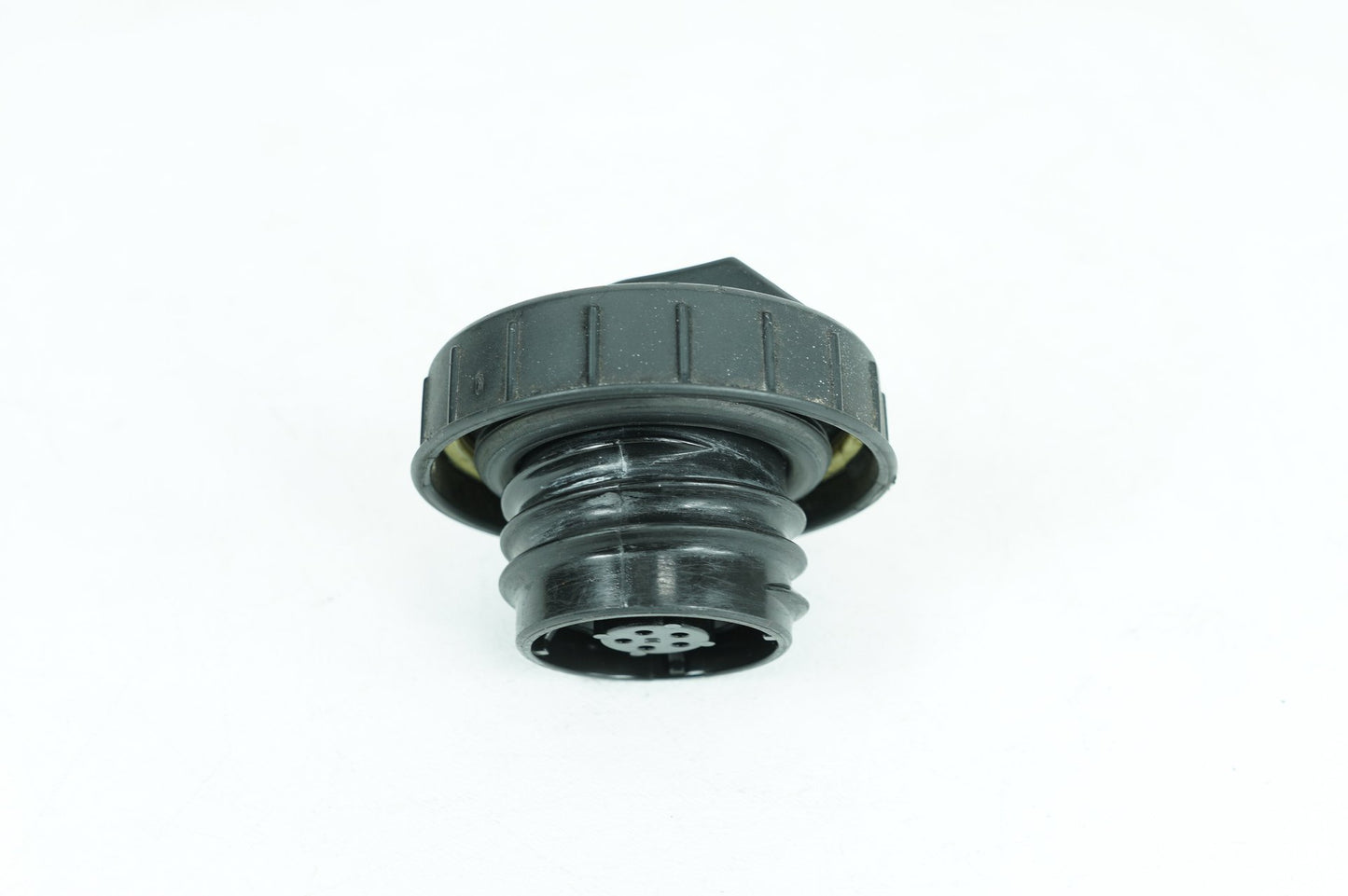1999 - 2006 Harley-Davidson Touring Electra Glide Classic Fuel Gas Tank Cap Bushing Hub 61274-92