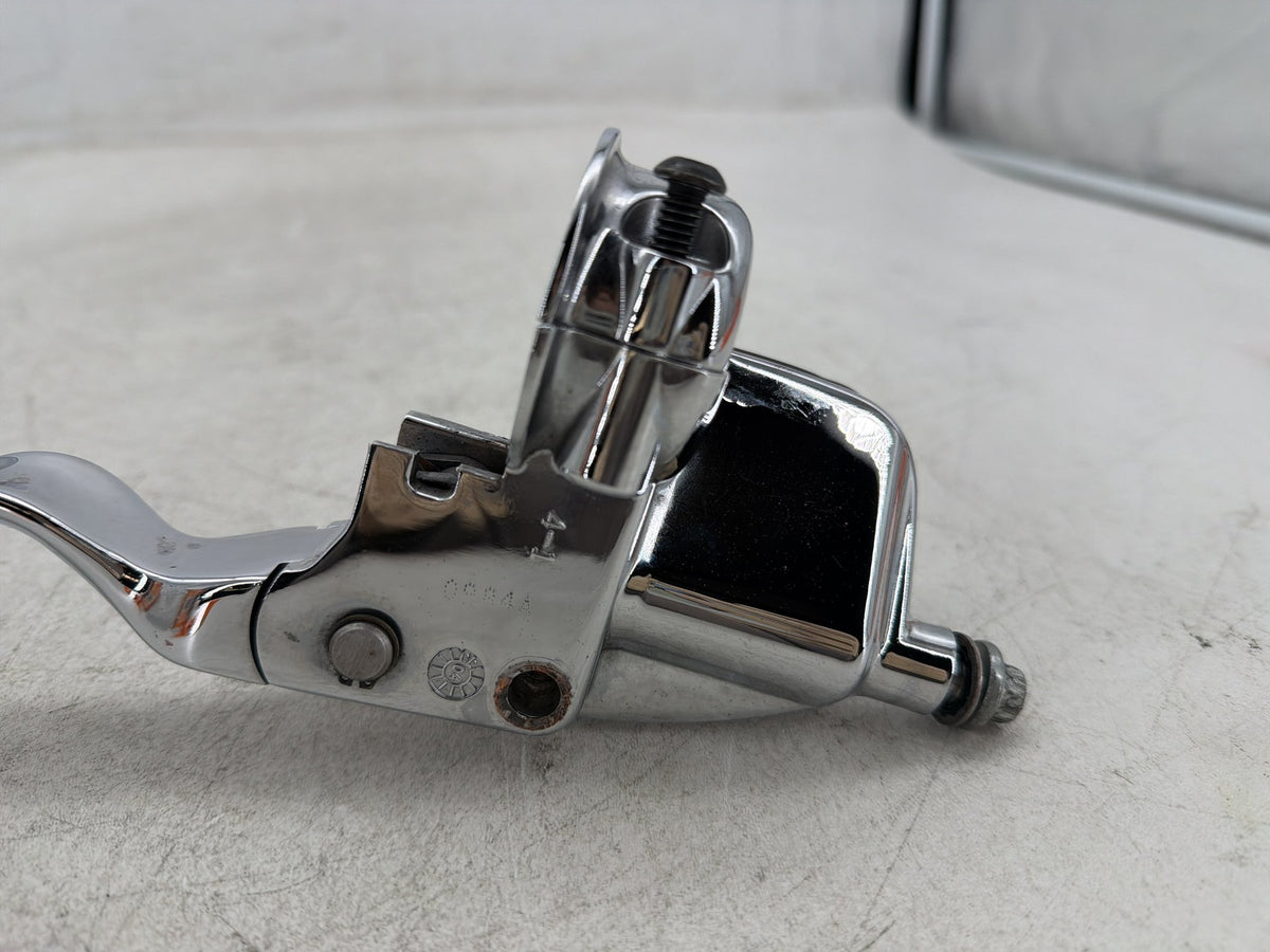 2004 Harley Electra Glide CVO Eagle Front Left Hand Clutch Lever Master Cylinder