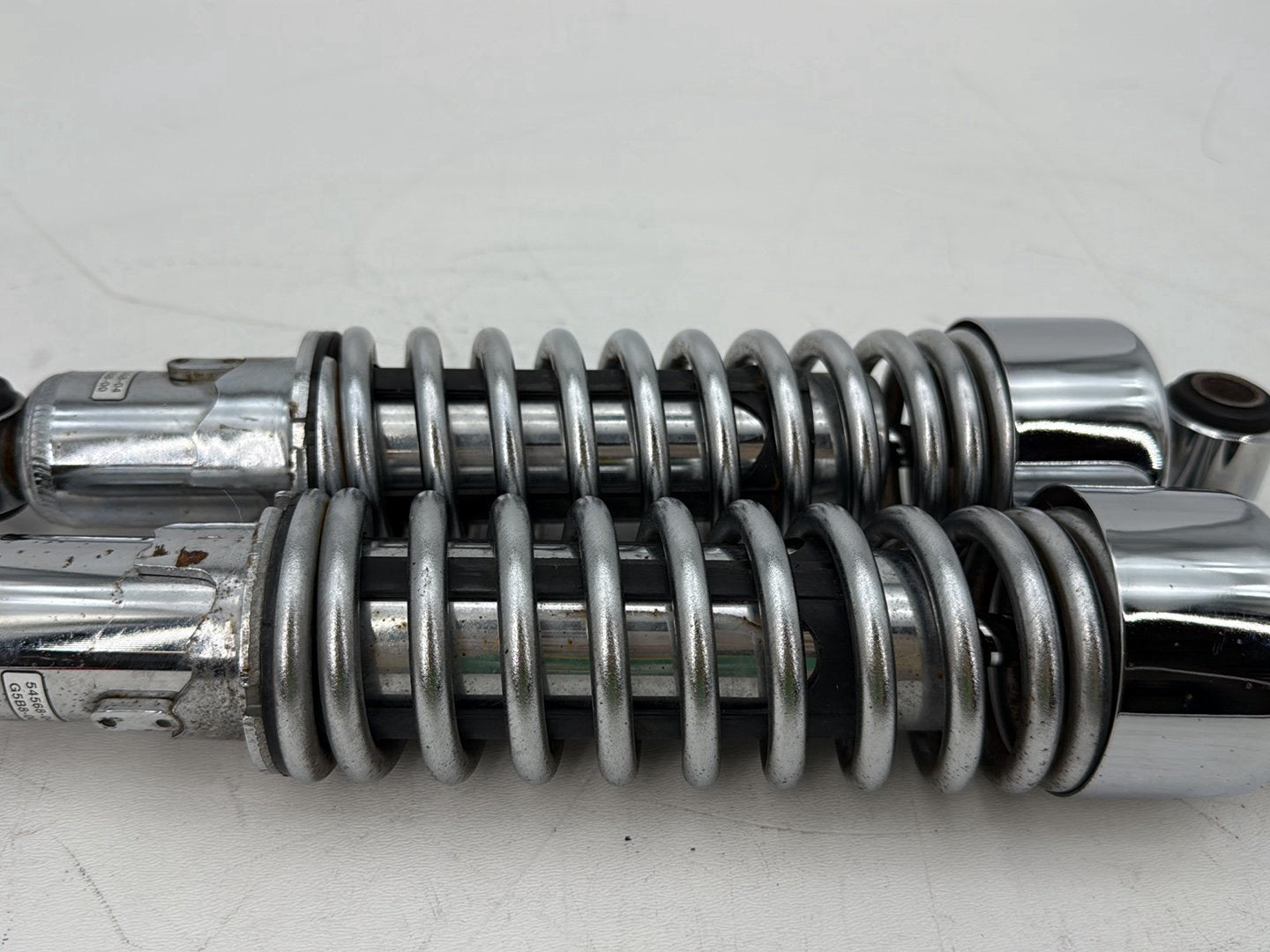 2004 - 2013 Harley-Davidson Sportster 1200 Custom Rear Left Right Shock Absorbers 54568-04