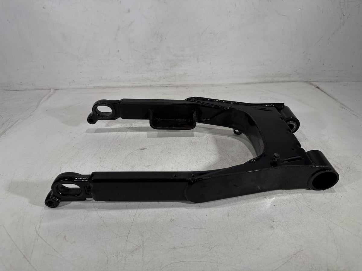 2002 Harley Electra Glide Touring Classic OEM Rear Fork Swingarm Swing Arm