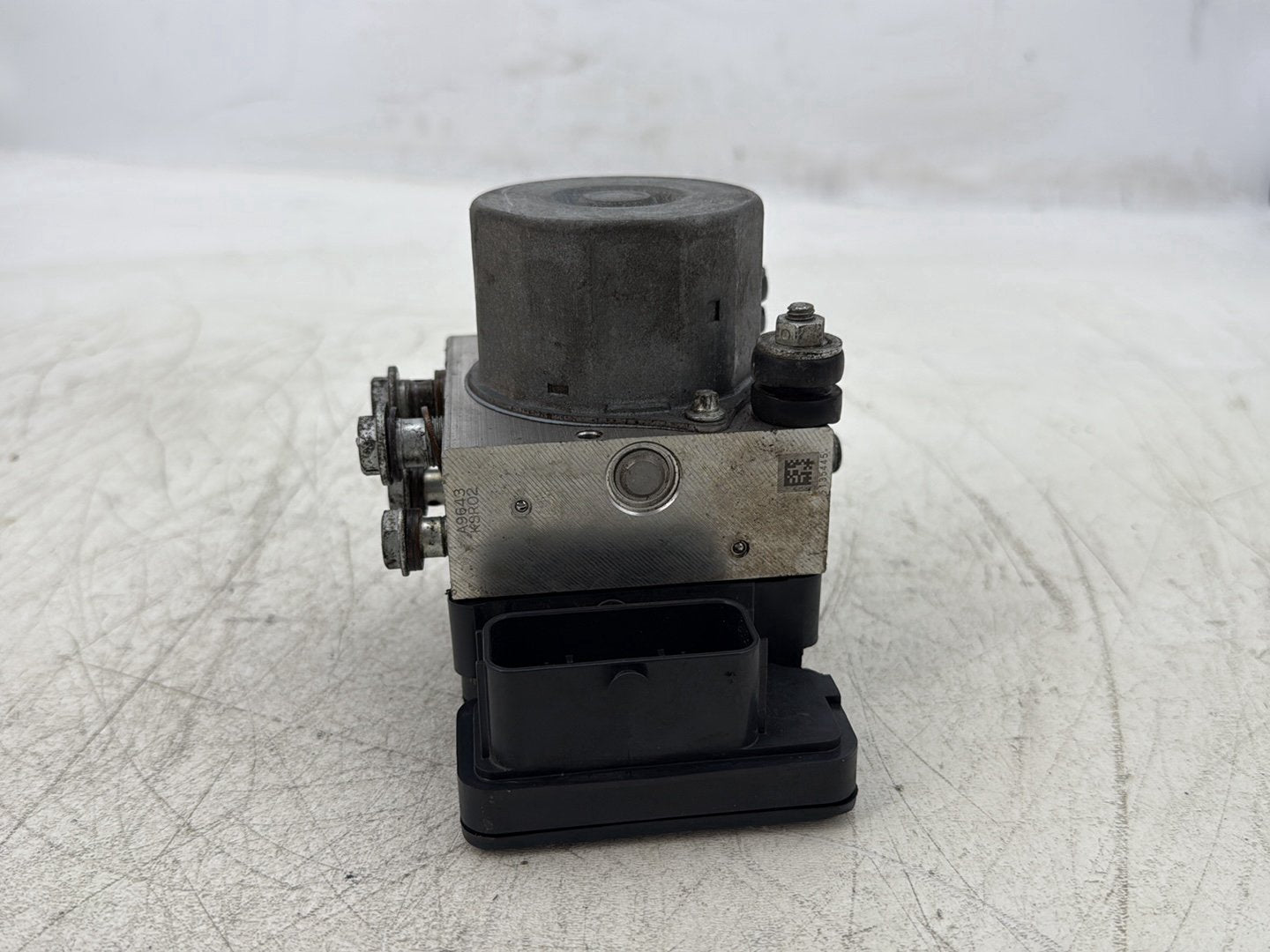 2015 Harley Road Glide Touring FLTRXS OEM ABS Brake Pump & Control Module