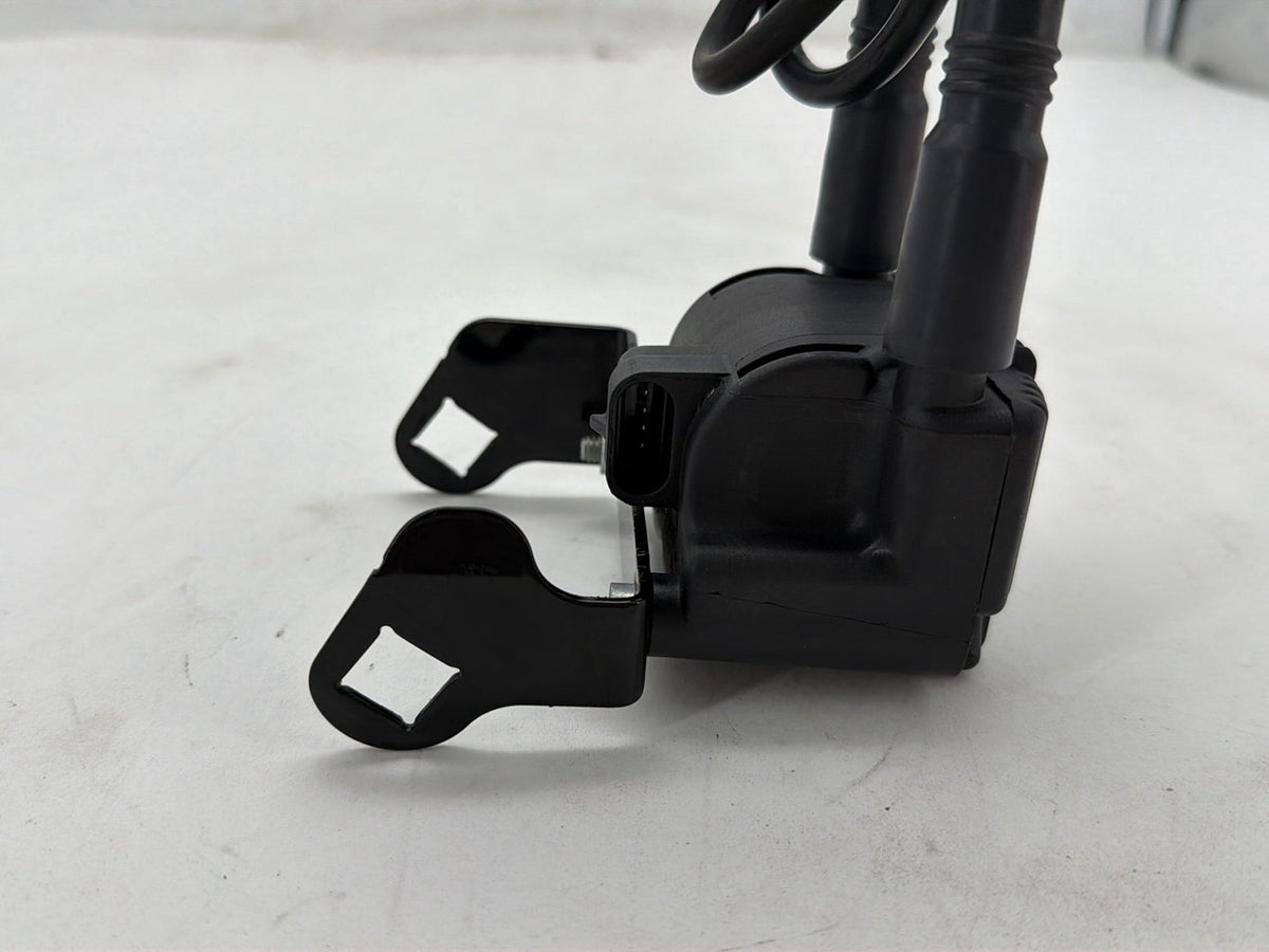 2007 Harley Street Glide Touring FLHX OEM Ignition Coil Spark Plugs Cable