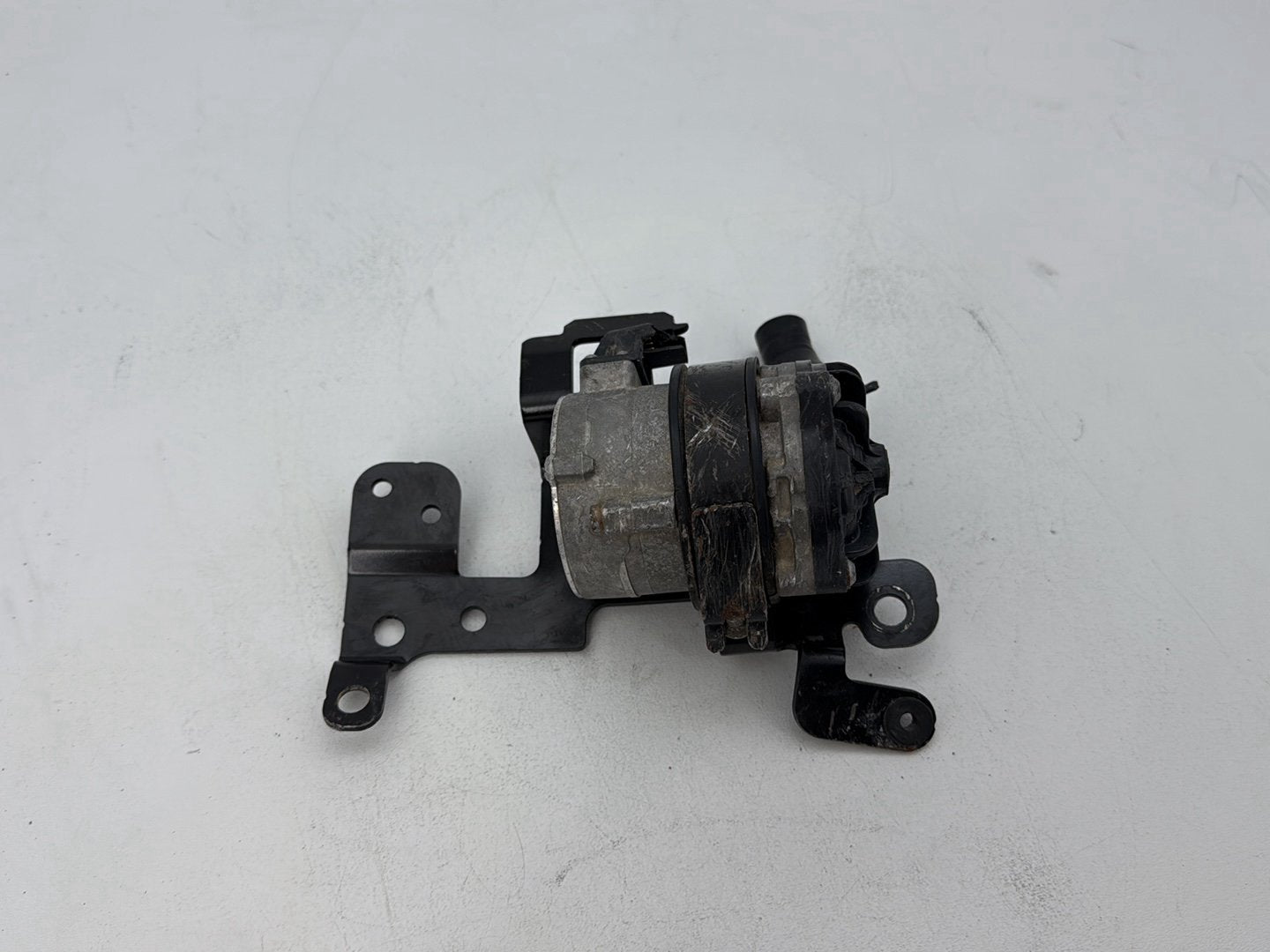 2014 Harley Electra Glide Touring CVO Screamin Eagle OEM Engine Coolant Motor Water Pump