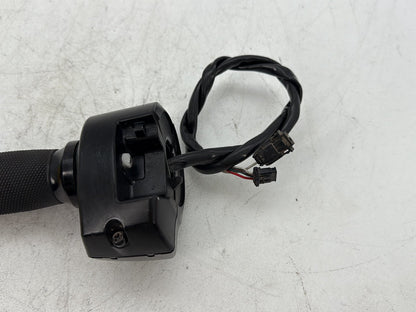 2018 Harley Electra Glide Touring Ultra FLHTCU OEM Right Engine Start Kill Switches Controls