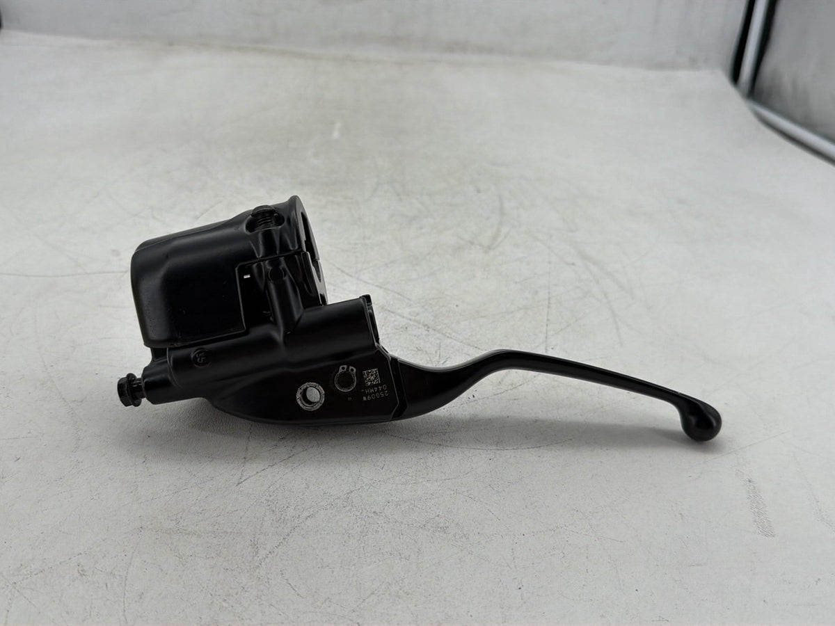 2018 Harley Road Glide Touring FLTRXS OEM Front Right Brake Lever Master Cylinder