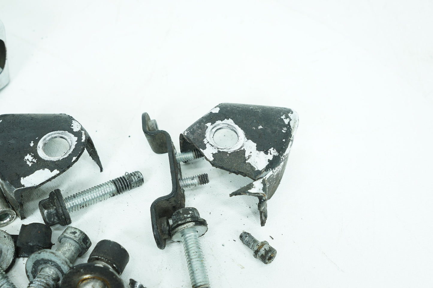 1999 - 2006 Harley-Davidson Dyna Wide Glide Hardware Bolts Nuts & Brackets