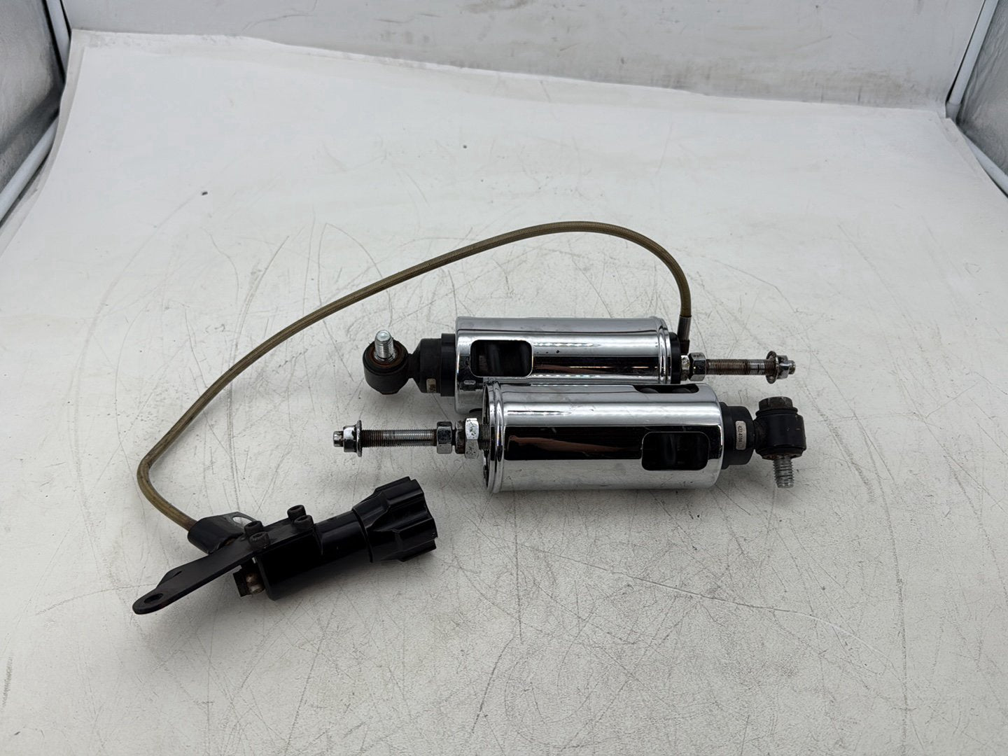 2011 Harley Softail FLSTFB Fat Boy OEM Rear Left Right Shock Absorbers