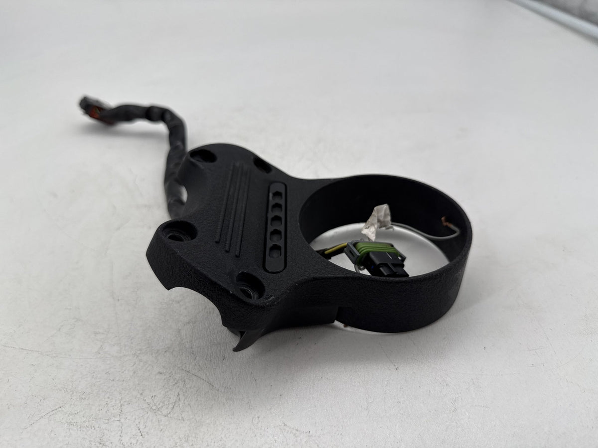 07 Harley Dyna Super Glide Speedometer Holder Bracket Mount Bezel Black Wrinkle