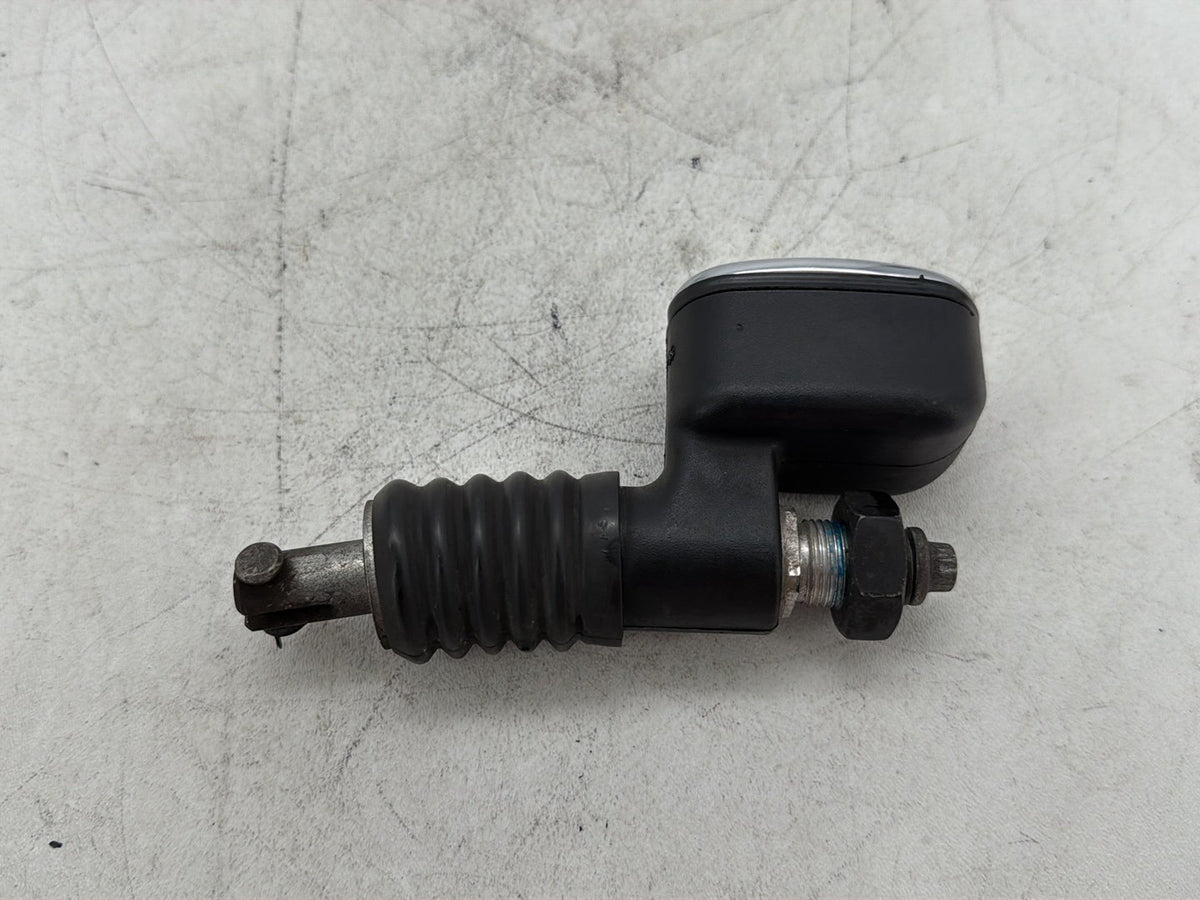 2005 Harley Road King Touring Police OEM Rear Brake Master Cylinder Reservoir