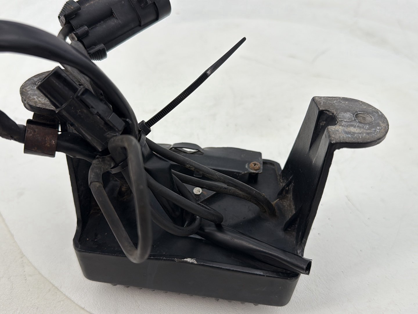 2005 Harley Road Glide Touring FLTRI OEM Voltage Regulator Rectifier