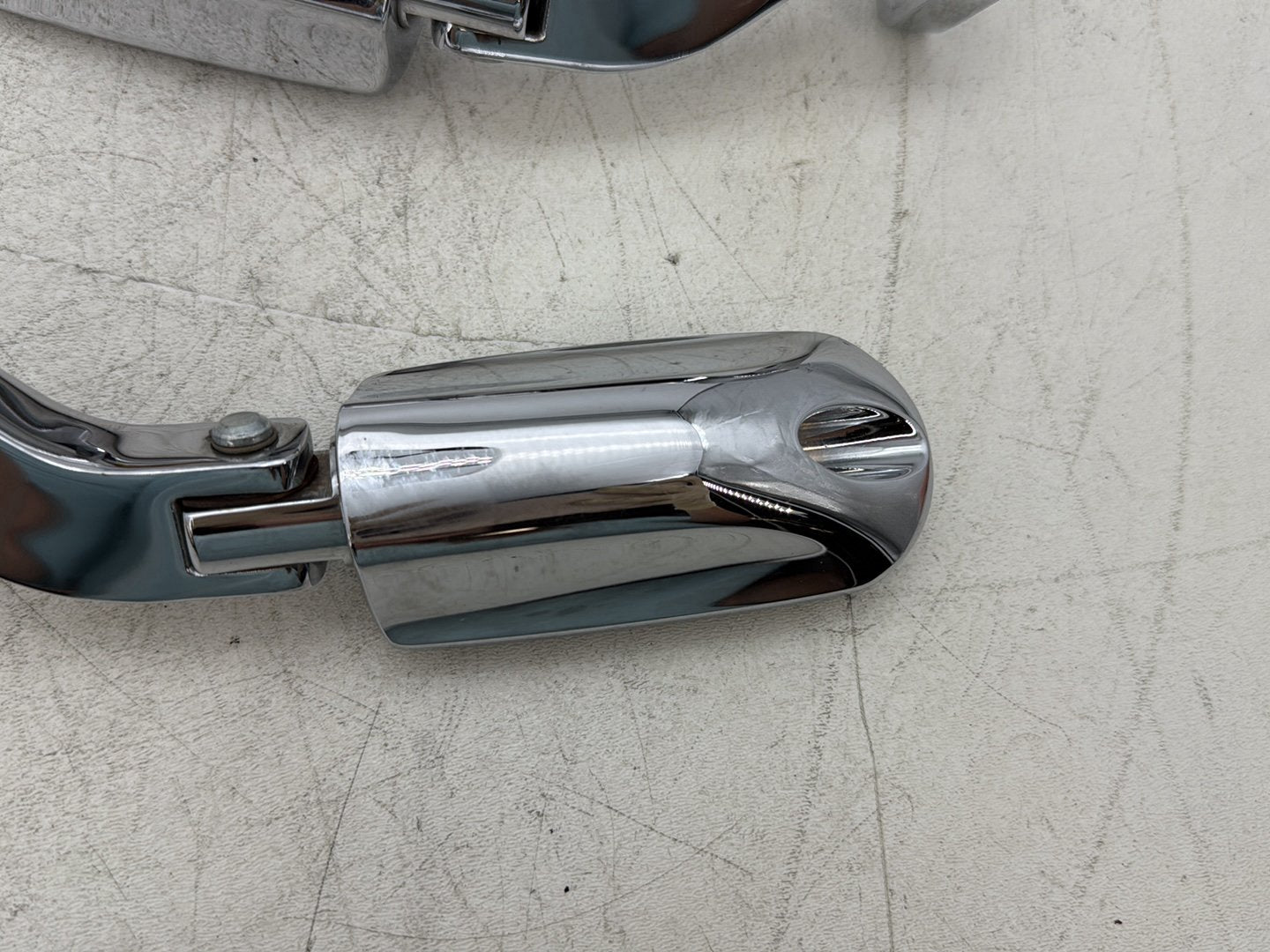 2012 Harley Street Glide Touring FLHX OEM Passenger Left & Right Foot Pegs