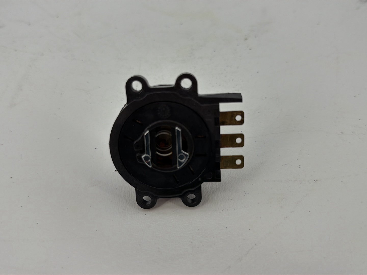 1999 - 2006 Harley-Davidson Touring Road King Ignition Switch Cylinder Barrel Lockset NOKey  	71313-96A