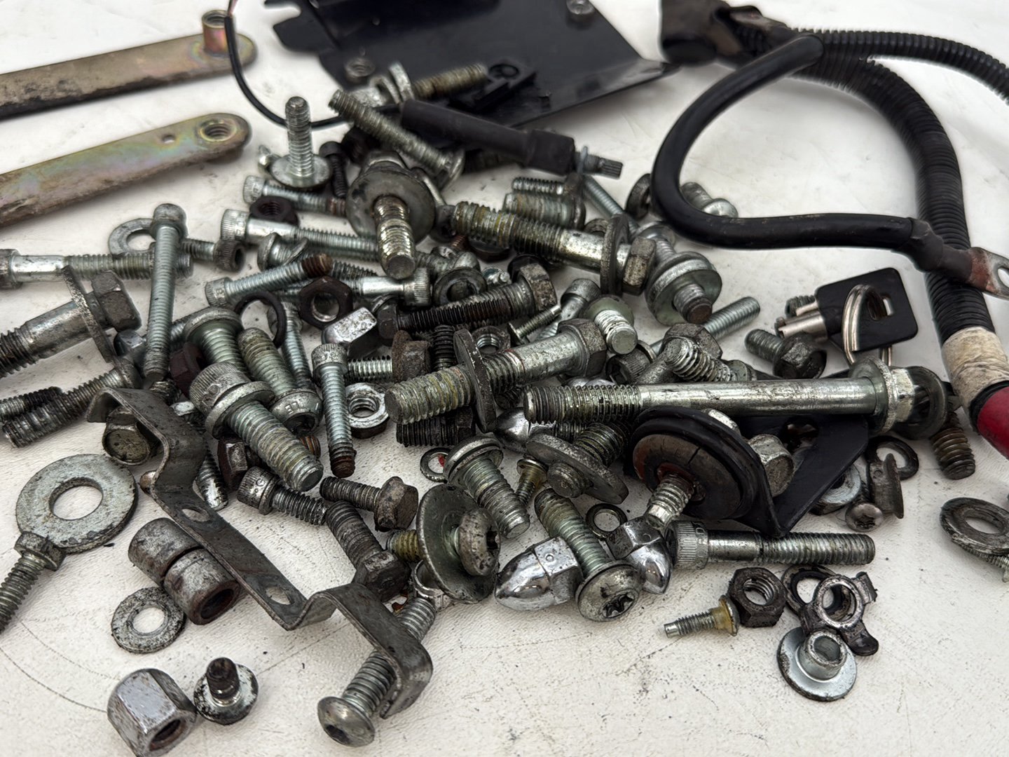 2005 Harley Heritage Softail Classic FLSTCI OEM Hardware Bolts Nuts & Brackets