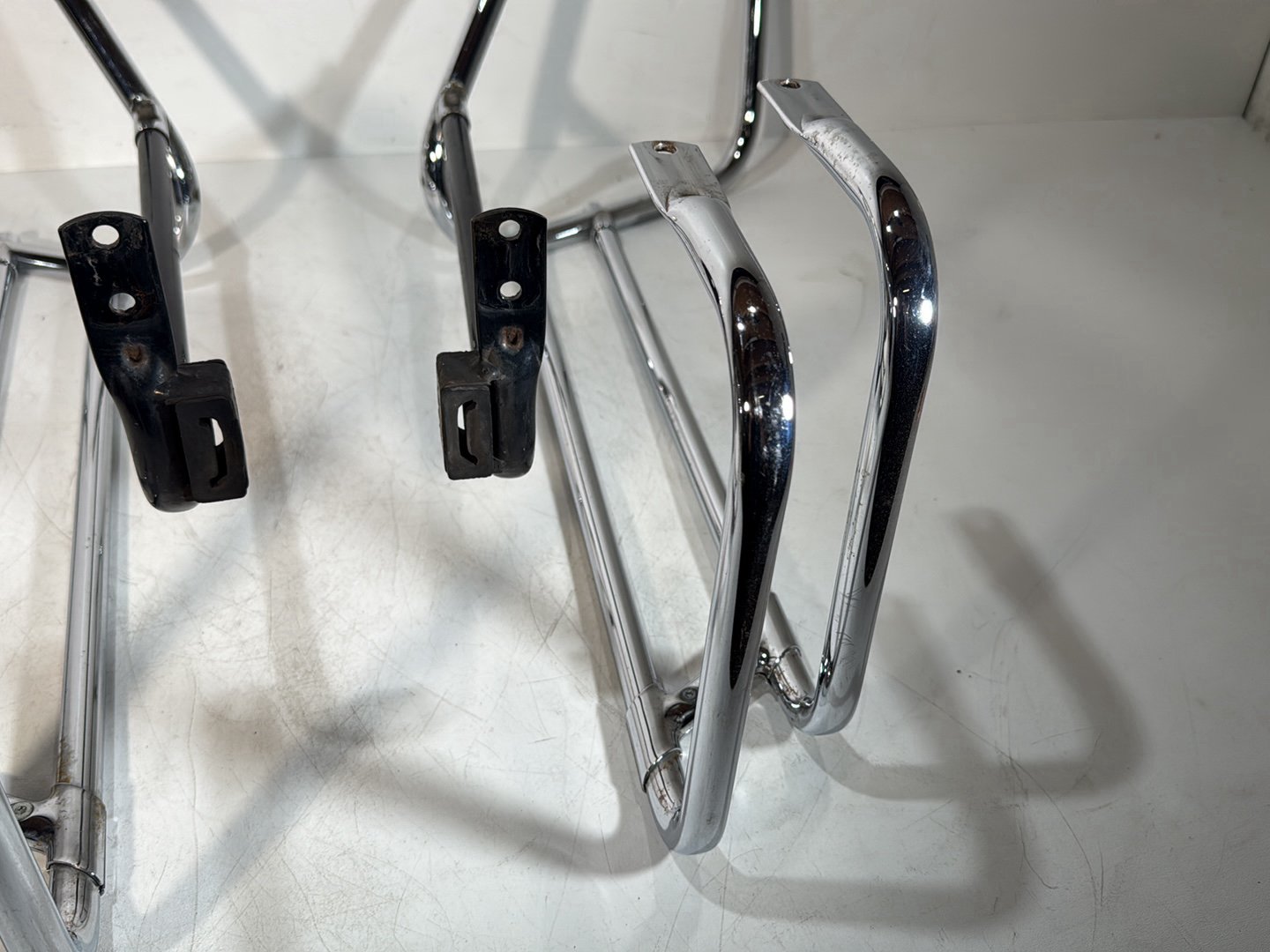 1984 - 1998 Harley-Davidson Touring Electra Glide Classic Rear Left Right Saddlebag Guard Rails Bar  	49193-93