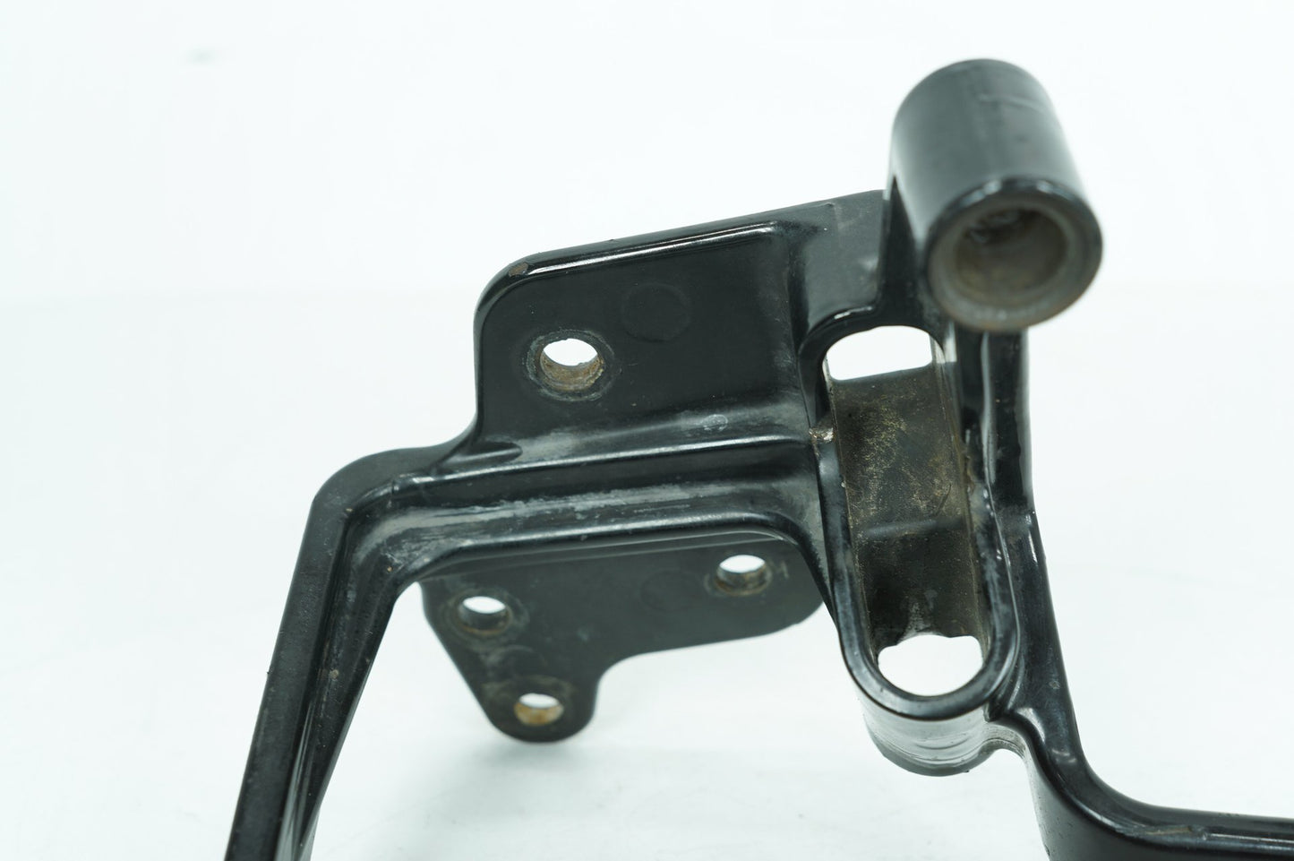 1999 - 2006 Harley-Davidson Softail Fat Boy Left Driver 1 Floorboard Foot Rest  	33630-00A