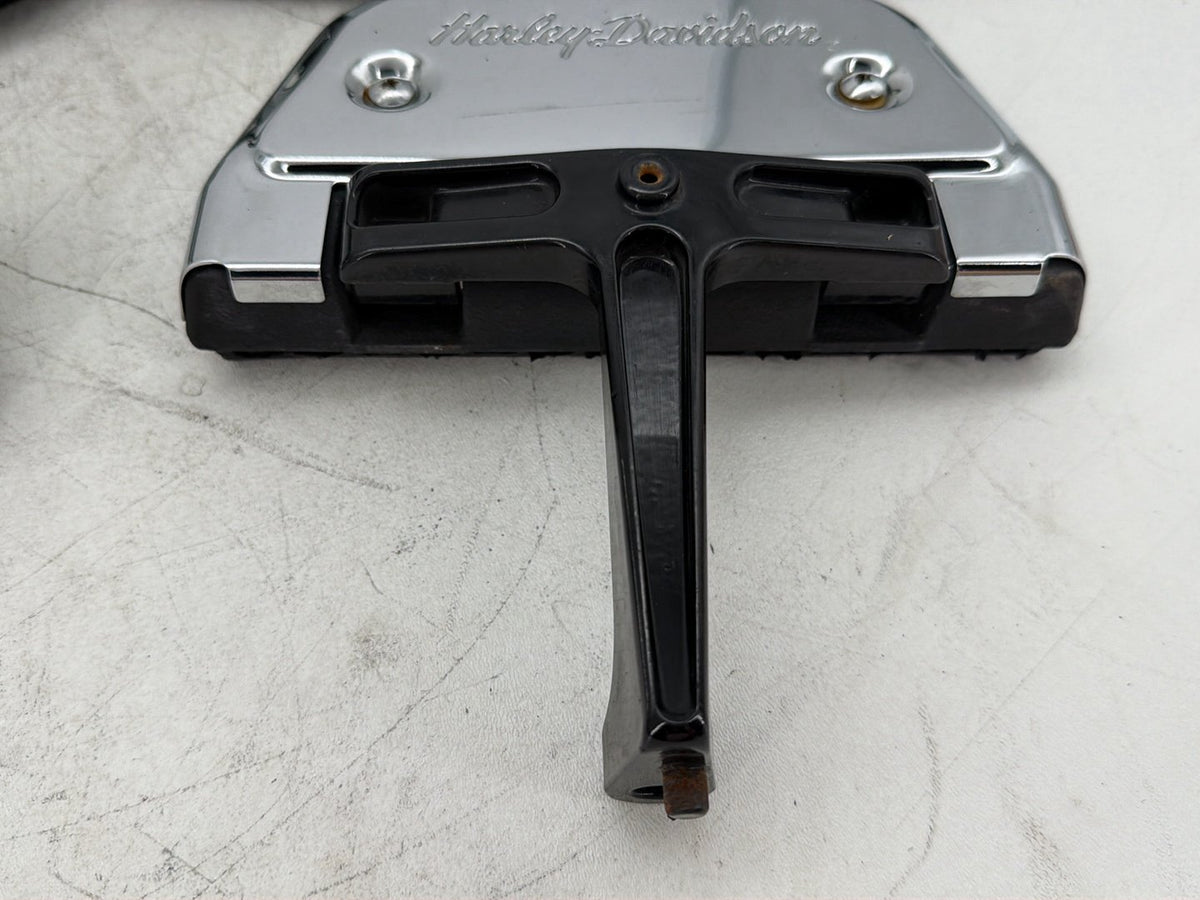 07 Harley Electra Glide Touring OEM Left Right Driver Pass Floorboard Foot Rest