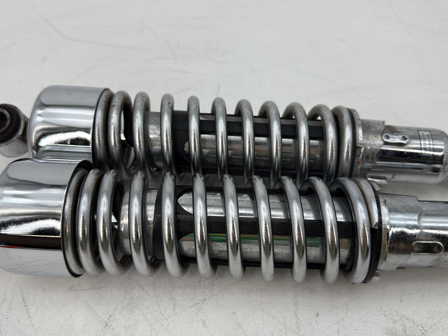 2004 - 2013 Harley-Davidson Sportster 1200 Custom Rear Left Right Shock Absorbers 54568-04