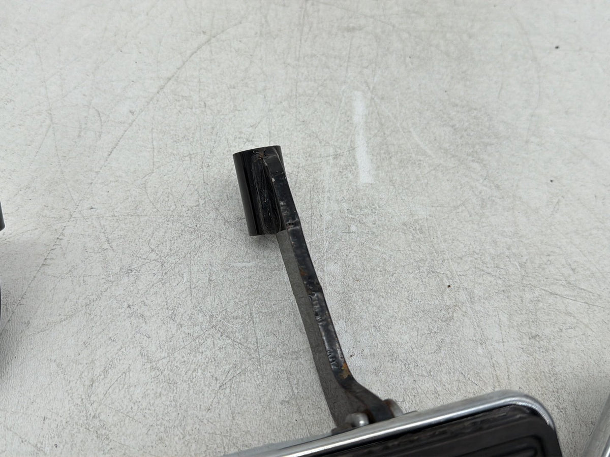 2011 Harley Electra Touring Ultra Left Right Driver & Pass Floorboard Foot Rest