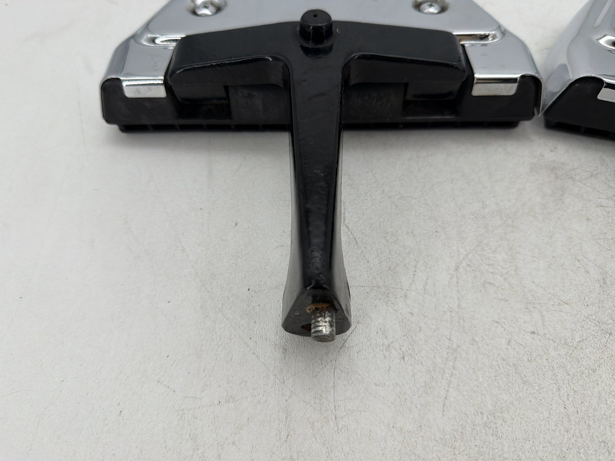 97 Harley Electra Touring Ultra OEM Left & Right Passenger Floorboard Foot Rest