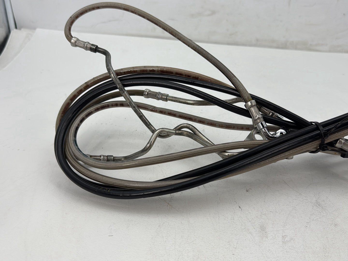 2014 Harley Electra Glide Touring CVO Screamin Eagle OEM Front Brake Hose Line Pipe ABS