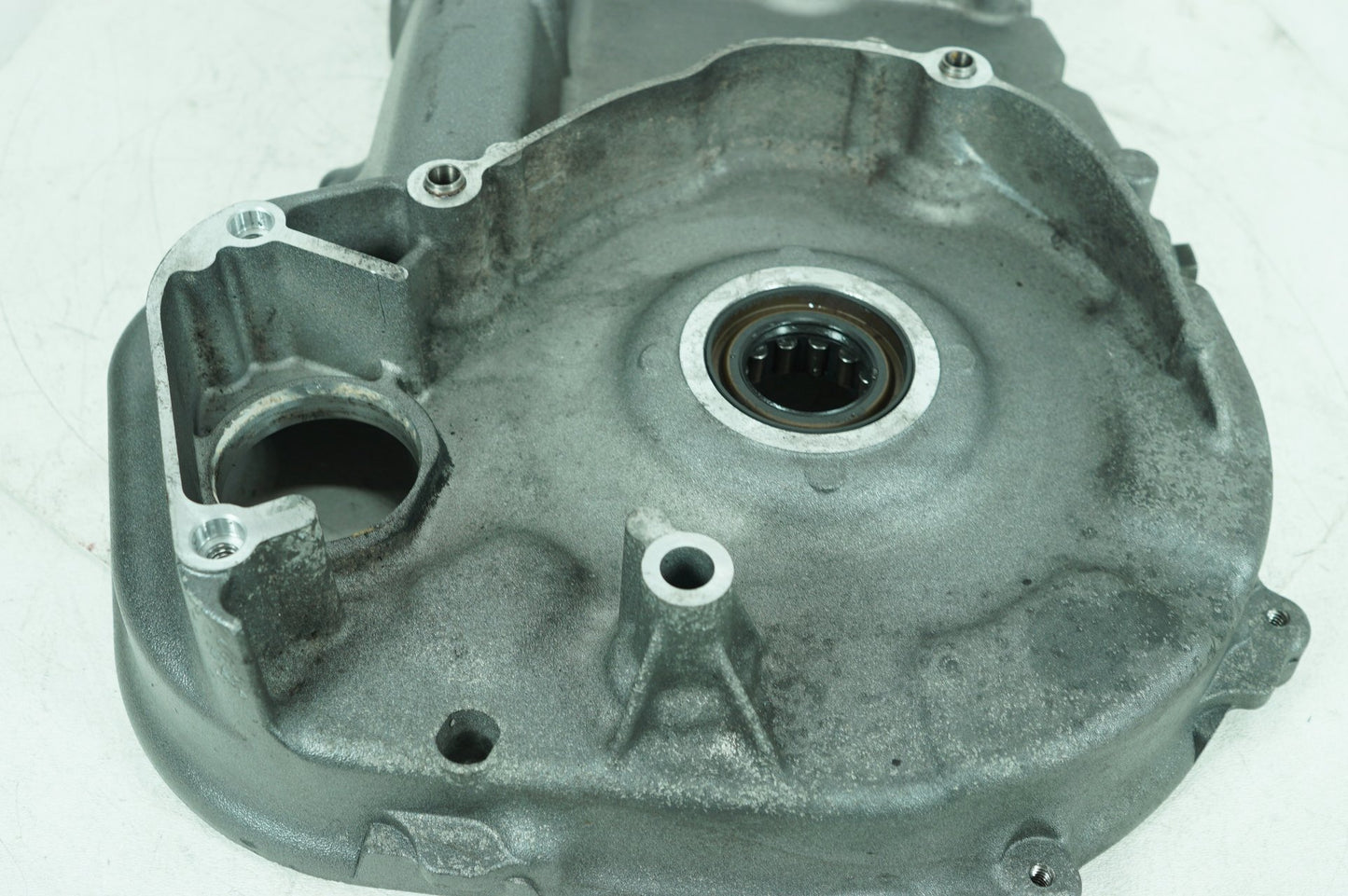 2011 Harley Touring SE2 CVO Street Glide Screamin OEM Inner Primary Clutch Cover
