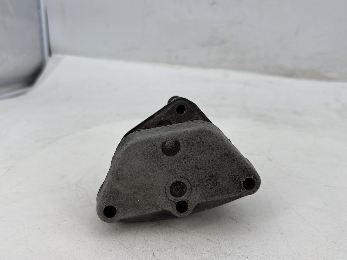 2005 Harley Road Glide Touring FLTRI OEM Front Right 1 Brake Caliper