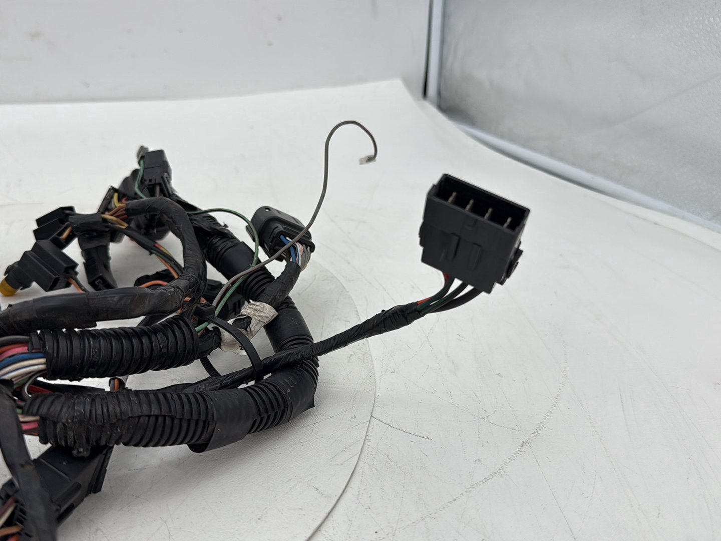 2008 Harley Electra Glide Touring Ultra FLHTCUI OEM Front Sub Wiring Harness Loom Interconnect