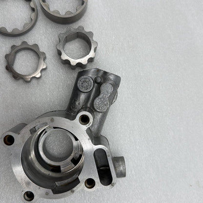 2012 - 2018 Harley-Davidson Dyna Switchback Twin Cam Engine Oil Pump Cover 26277-06  	25675-06