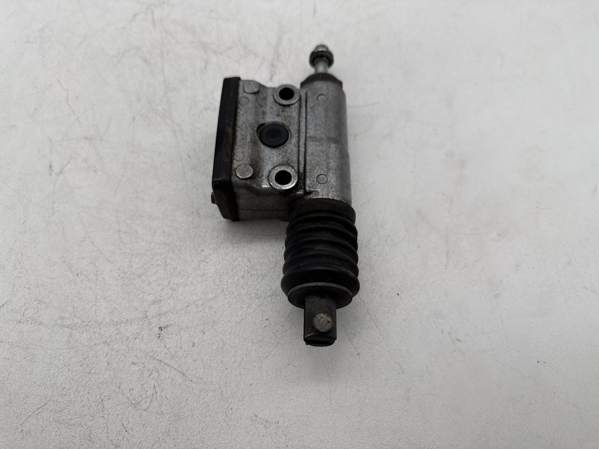 1997 Harley Heritage Softail Classic OEM Rear Brake Master Cylinder Reservoir