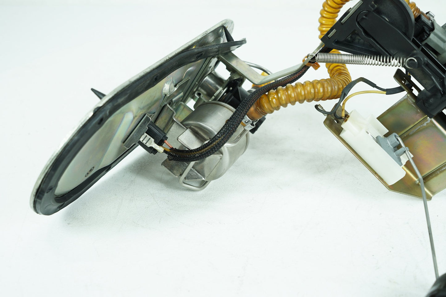 2000 - 2006 Harley-Davidson Touring Road King Custom Fuel Pump Gas Gasoline Petrol Sending 62897-01B