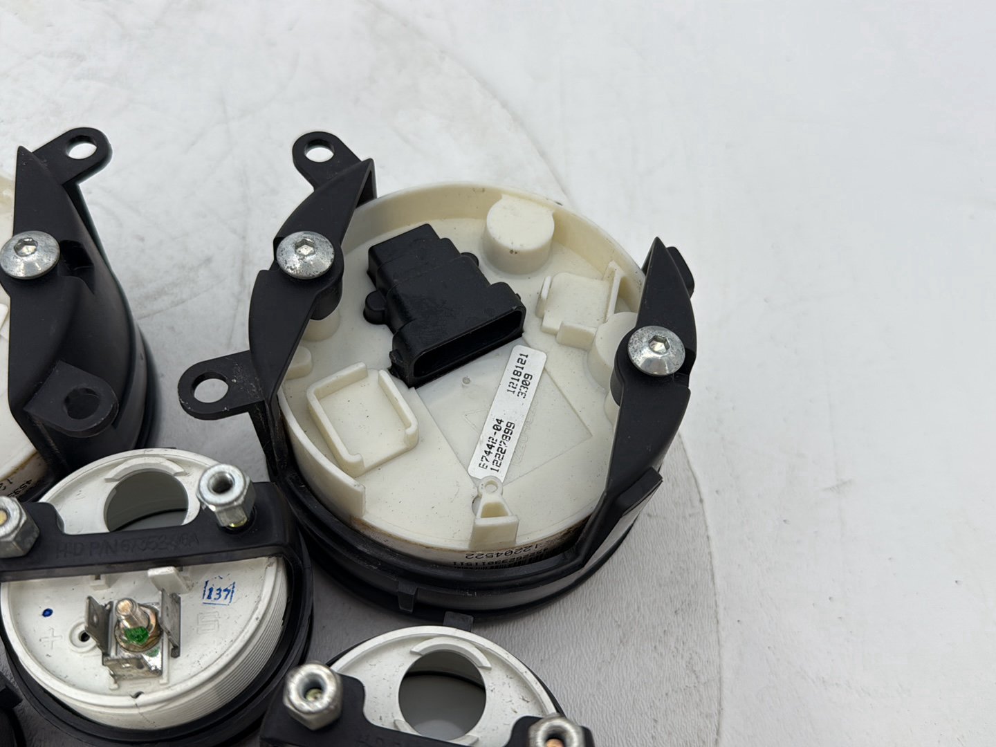 1999 - 2006 Harley-Davidson Touring Electra Glide Ultra Air Oil Volt Fuel Tacho Speedo Gauges 67349-04A , 67348-04D