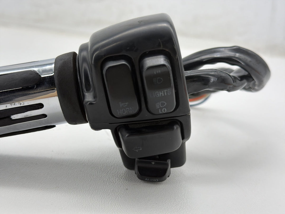06 Harley Electra Glide Touring OEM Left Turn Signal Headlight Switches Controls