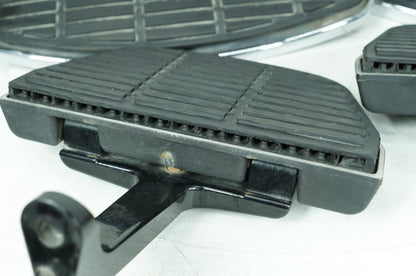 1999 - 2006 Harley-Davidson Touring Electra Glide Left Right Driver & Pass Floorboard Foot Rest 50606-86A