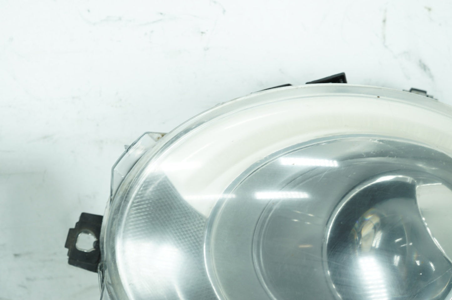 Harley-Davidson Misc  Left Headlight 63117383209
