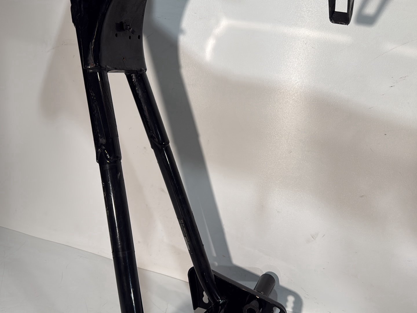 1984 - 1998 Harley-Davidson Touring Electra Glide Classic Body Main Frame Chassis CLN CLR 47900-93B