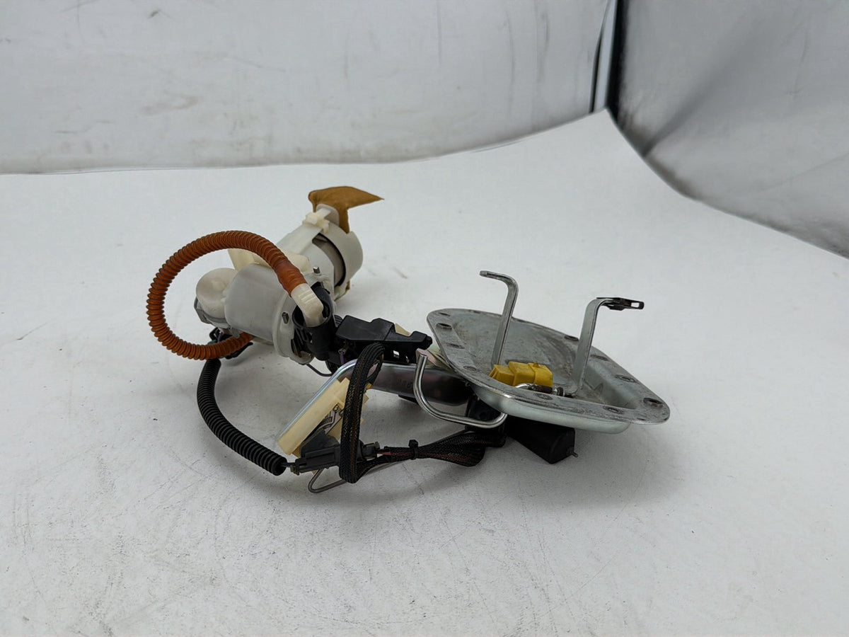 2007 Harley Dyna Street Bob FXDBI OEM Fuel Pump Gas Gasoline Petrol Sending