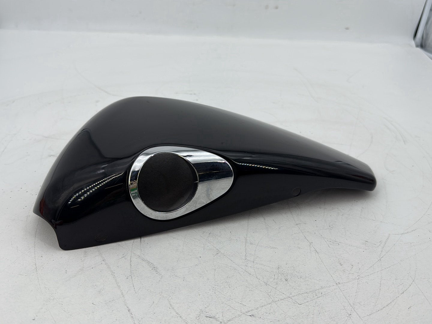 2004 - 2013 Harley-Davidson Sportster 1200 Custom Right Fairing Side Oil Tank Cover 66252-04