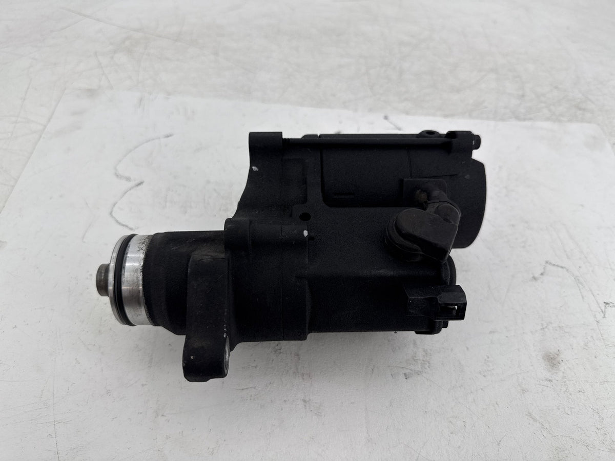 2013 Harley Street Glide Touring FLHX OEM Engine Starter Motor 31618-06A 12V