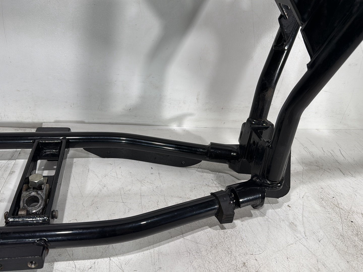 2007 Harley Dyna Street Bob FXDBI OEM Body Main Frame Chassis SLVG