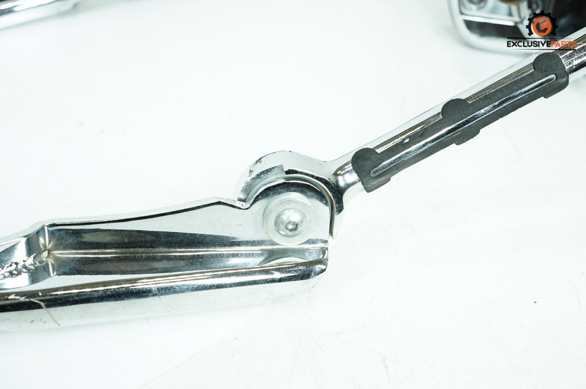 2010 Harley-Davidson Touring FLHTCU - Passenger Left & Right Foot Pegs